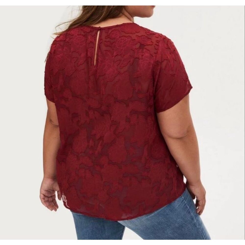 Torrid Abbey Chiffon Floral Top Size 1X Red Sheer Layering Keyhole Back - Picture 2 of 7